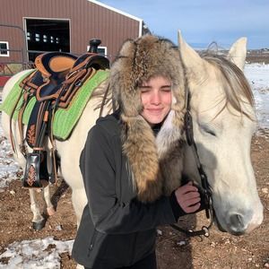 Meet your Posher, Lainie